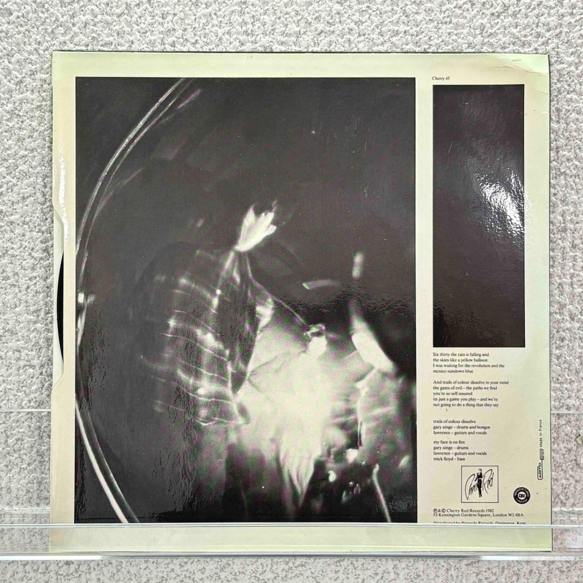 Felt – My Face Is On Fire / Trails Of Colour Dissolve - 45rpm records