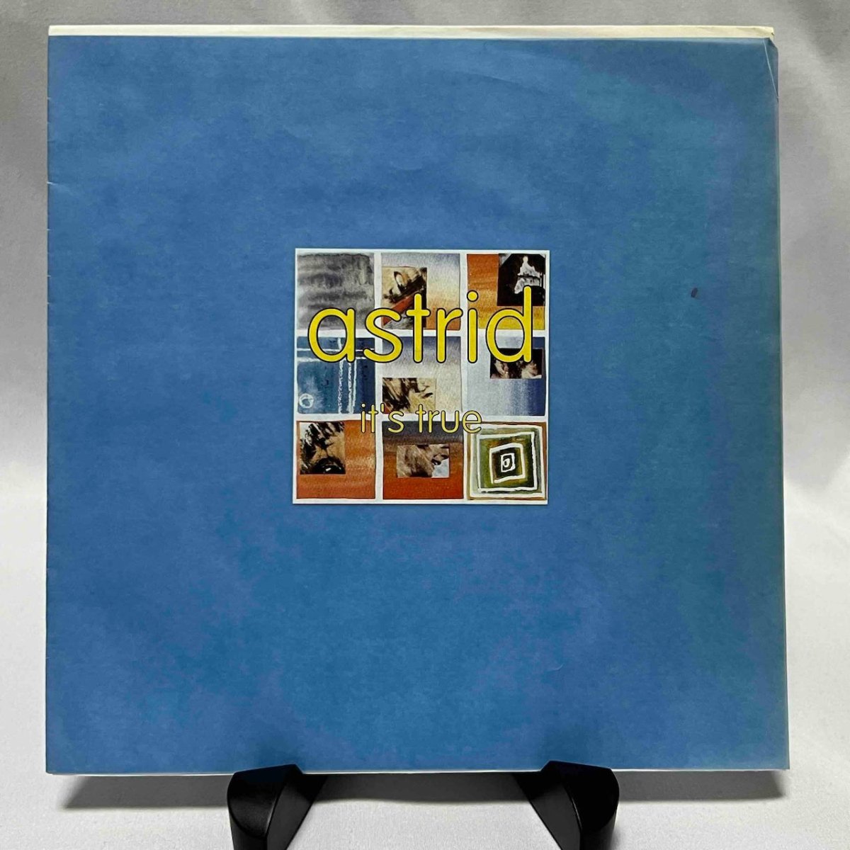 Astrid - It's True - 45rpm records